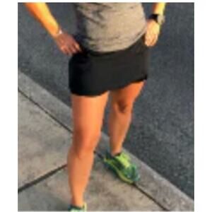 OISELLE Roga Run Skirt NEW Black Size 4 Skort Athletic Performance Stretch Gym